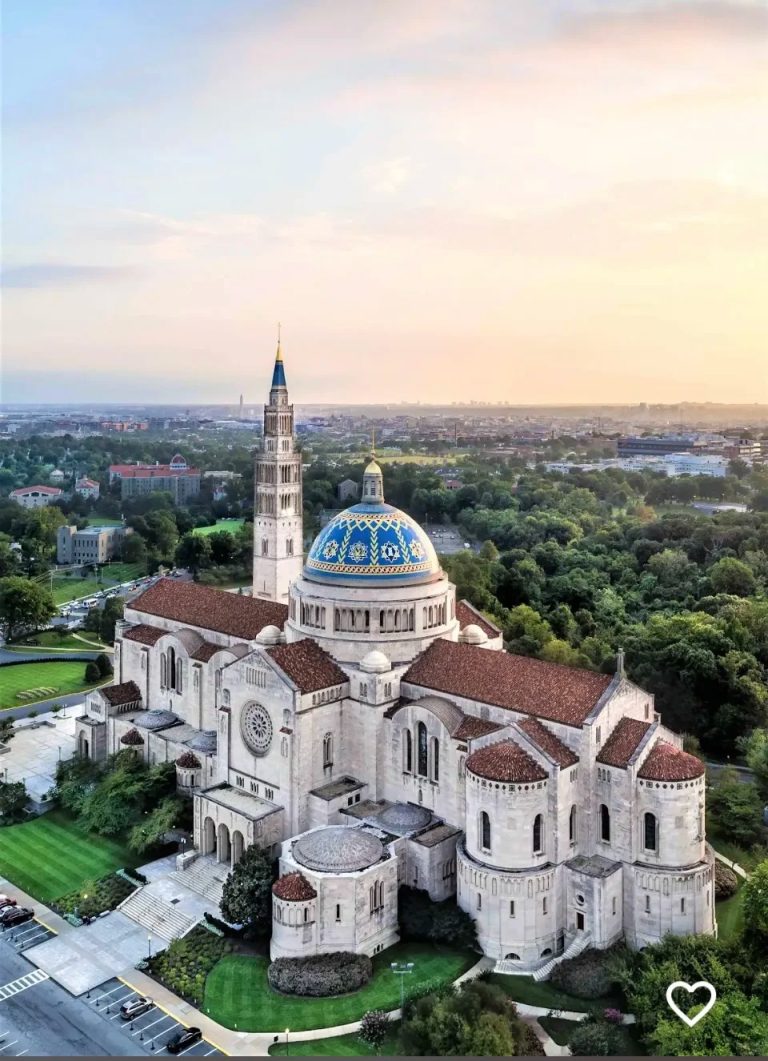  Basilica of the National Shrine of the Immaculate Conception, Washington D.C., USA